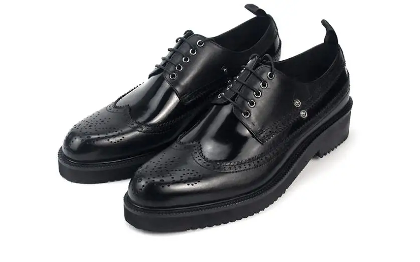 Новая модная мужская обувь из натуральной кожи, обувь для свадебной вечеринки на шнуровке, обувь с перфорацией типа 